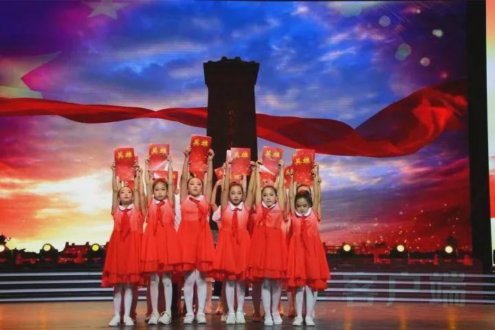 收获成长 喜迎假期——兴国县第四、第十二幼儿园休业活动